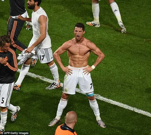 ly-giai-tranh-luan-thap-ky-ronaldo-va-messi-ai-gioi-hon-3z1
