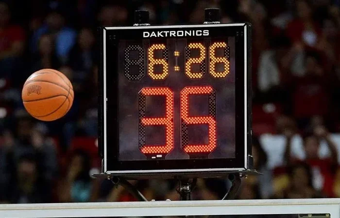 Bóng Rổ Có Mấy Hiệp? Quy Định Mới Nhất Theo Luật FIBA Và NBA